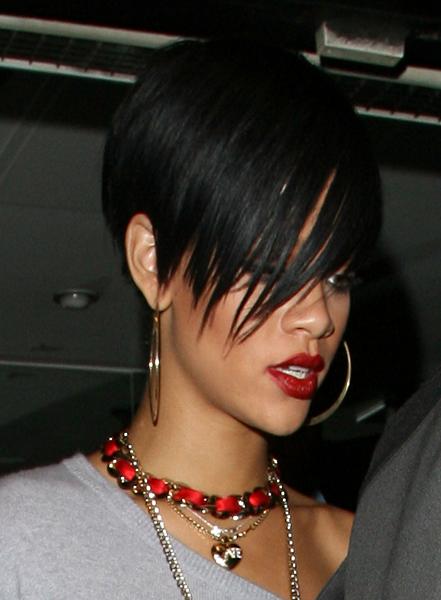 rihanna haircut. Rihanna#39;s Haircut Rocks